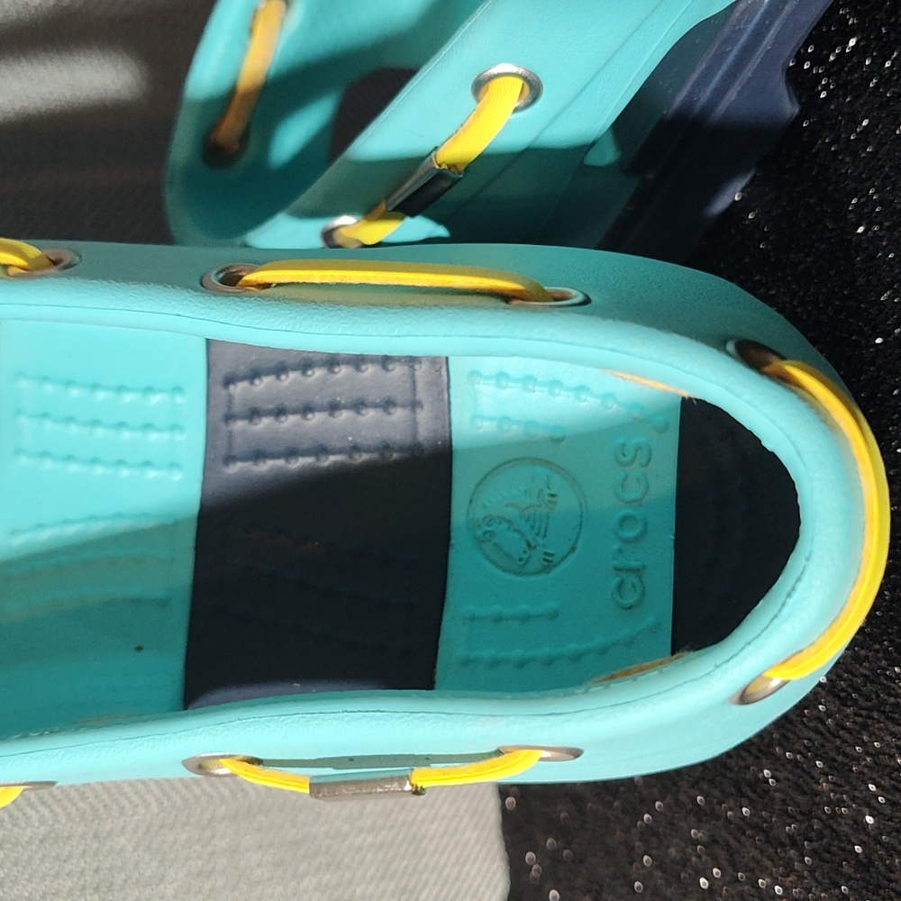 Crocs Shoes - Picture 2 of 6